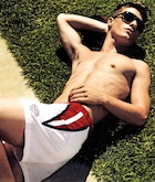 Colton Haynes : colton-haynes-1522619694.jpg