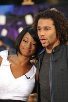 Corbin Bleu : TI4U_u1228600699.jpg