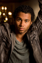 Corbin Bleu : corbin-bleu-1345940433.jpg