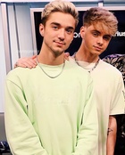 Corbyn Besson : TI4U1606449487.jpg