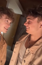 Corbyn Besson : TI4U1668447937.jpg