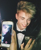 Corbyn Besson : corbyn-besson-1520383635.jpg