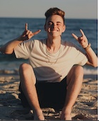 Corbyn Besson : corbyn-besson-1520383650.jpg