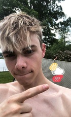 Corbyn Besson : corbyn-besson-1545879099.jpg