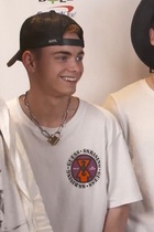 Corbyn Besson : corbyn-besson-1585074989.jpg