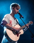 Corbyn Besson : corbyn-besson-1585075004.jpg