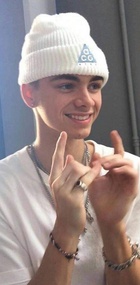 Corbyn Besson : corbyn-besson-1597167460.jpg