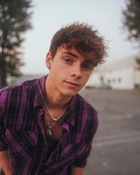 Corbyn Besson : corbyn-besson-1602474330.jpg