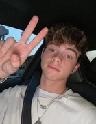 Corbyn Besson : corbyn-besson-1602685406.jpg