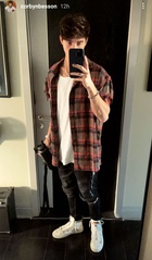 Corbyn Besson : corbyn-besson-1606324371.jpg