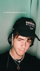 Corbyn Besson : corbyn-besson-1662832981.jpg