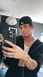 Corbyn Besson : corbyn-besson-1709216291.jpg