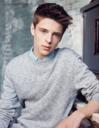 Corey Fogelmanis : corey-fogelmanis-1464833161.jpg