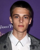 Corey Fogelmanis : corey-fogelmanis-1529873872.jpg