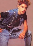 Corey Haim : coreyh_1257718905.jpg