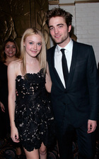 Dakota Fanning : TI4U_u1259117991.jpg