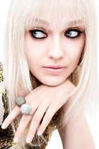 Dakota Fanning : dakota-fanning-1404495518.jpg