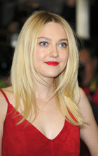 Dakota Fanning : dakota-fanning-1412611965.jpg