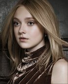 Dakota Fanning : dakota_fanning_1250371976.jpg