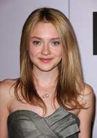 Dakota Fanning : dakota_fanning_1270965021.jpg