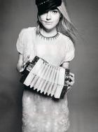 Dakota Fanning : dakota_fanning_1279981619.jpg