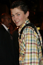 Damian McGinty : damianmcginty_1241746883.jpg