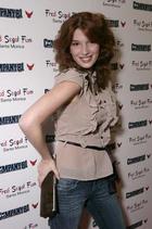 Dani Thorne : dani_thorne_1226104605.jpg