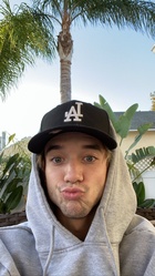 Daniel Seavey : daniel-seavey-1605046690.jpg