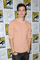 Daniel Sharman : daniel-sharman-1688677106.jpg