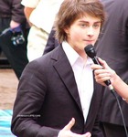 Daniel Radcliffe : TI4U_u1140719903.jpg