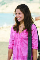 Danielle Campbell : danielle-campbell-1368977713.jpg