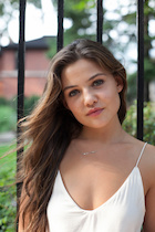 Danielle Campbell : danielle-campbell-1442933053.jpg