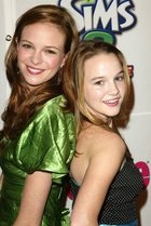 Danielle Panabaker : TI4U_u1265327450.jpg