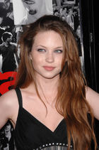 Daveigh Chase : daveighchase_1285868278.jpg