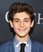 David Mazouz : david-mazouz-1430329288.jpg