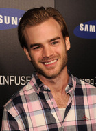 David Gallagher : david_gallagher_1305416824.jpg