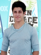 David Henrie : david-henrie-1330533984.jpg