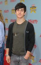 David Henrie : david-henrie-1339638951.jpg