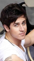 David Henrie : david-henrie-1357352946.jpg