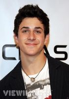 David Henrie : david_henrie_1203542950.jpg