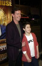 David Henrie : david_henrie_1212081428.jpg