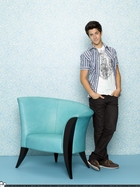 David Henrie : david_henrie_1224207096.jpg