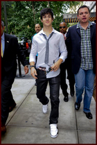 David Henrie : david_henrie_1250399059.jpg