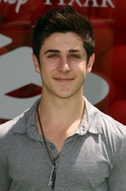 David Henrie : david_henrie_1295127132.jpg