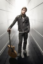 David Cook : davidcook_1237135688.jpg