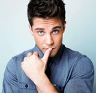 Dean Geyer : dean-geyer-1366705195.jpg