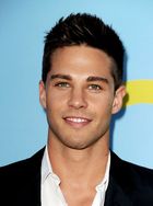 Dean Geyer : dean-geyer-1373013380.jpg