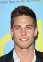 Dean Geyer : dean-geyer-1387814550.jpg