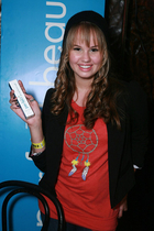 Debby Ryan : debbyryan_1251389847.jpg