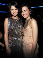 Demi Lovato : TI4U_u1259019203.jpg